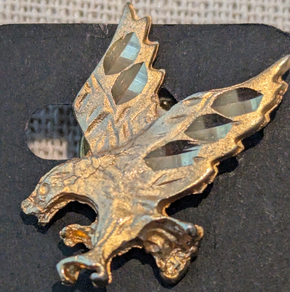 Elegant Dragon Filgree Design Gold Brooch/Lapel Pin